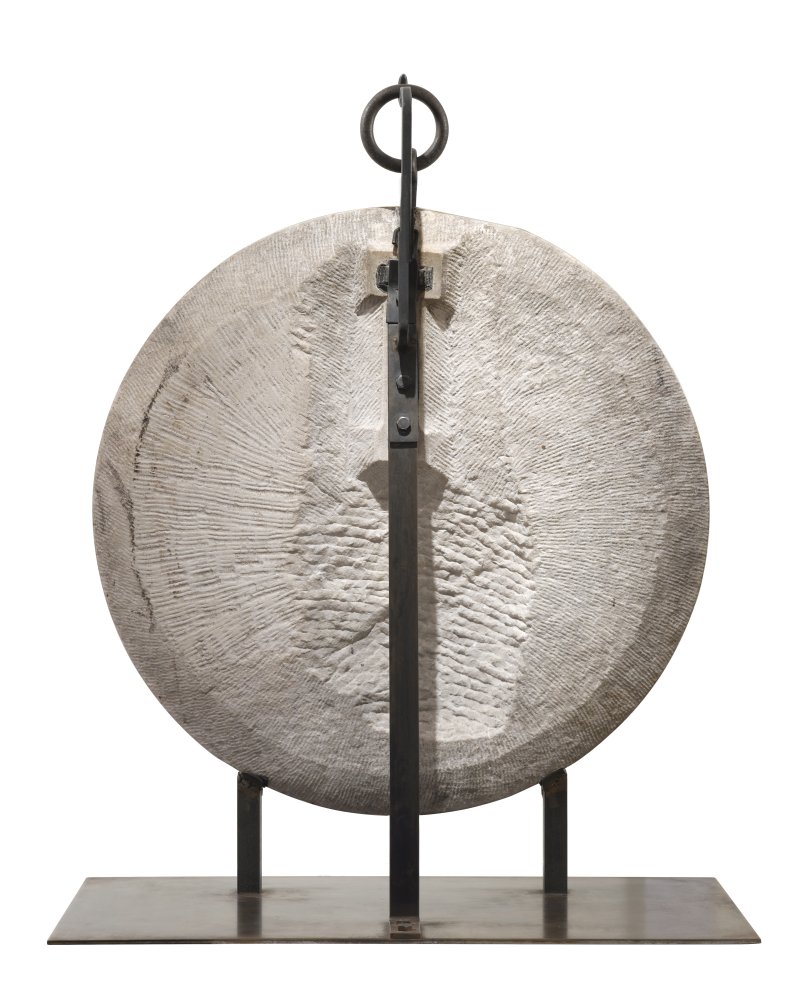 Medaillon of Louis XIV presenting a Portrait of Louis XIV in Profile